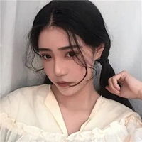 高清漂亮的同一个女生自拍头像图片