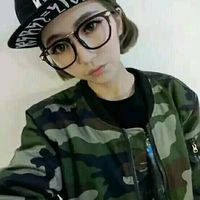 性格开朗的女生短发qq头像现实不允许我拥有太多情绪