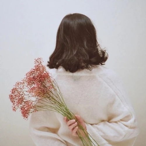 如何通过微信朋友圈轻松吸引女生恋爱达人教你几招