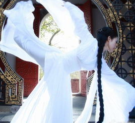 美少女cos小龙女清纯可人多角度神似刘亦菲
