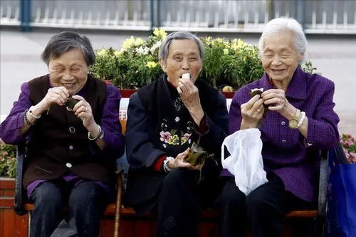 养老金连续3年涨幅下降,1个信号太明显,但2类人要偷着乐了