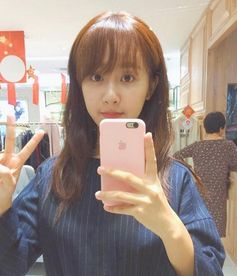 杨紫深夜与人冲突情绪激动被拖离现场